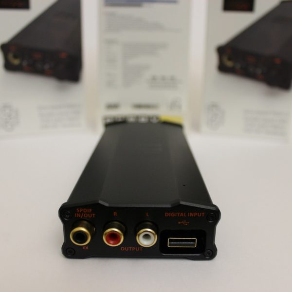دیجیتال انالوگ کانورتر و امپلیفایر هدفون با قدرت خروجی 4000 میلی وات IFI Audio iDSD Black Label